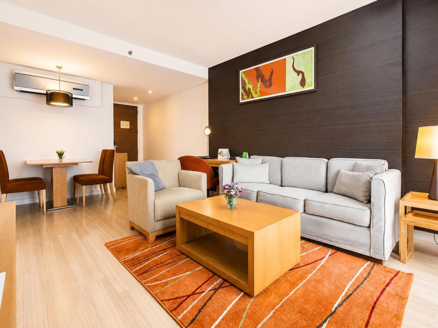One-Bedroom Suite